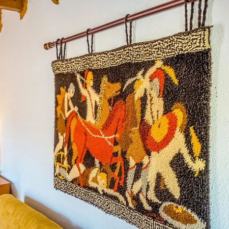 Sunny Family Villa, Villa