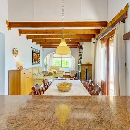 Villa Sunny Family Villa, *