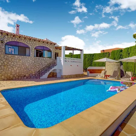 Villa Belvilla By Oyo La Casita *